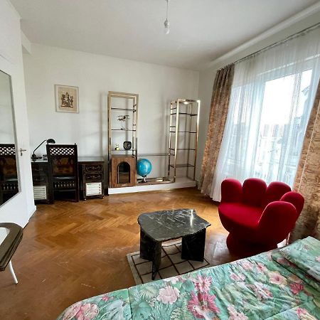 Superbe Appartement Duplex Avec Jacuzzi Bruxelles Eksteriør billede